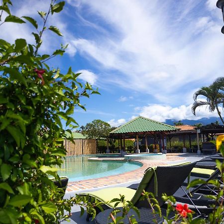 Hotel El Rancho Quepos Exterior photo