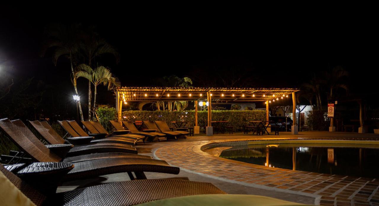 Hotel El Rancho Quepos Exterior photo