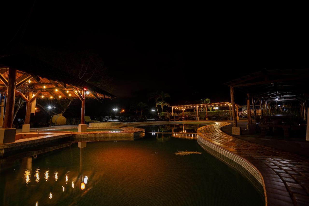 Hotel El Rancho Quepos Exterior photo