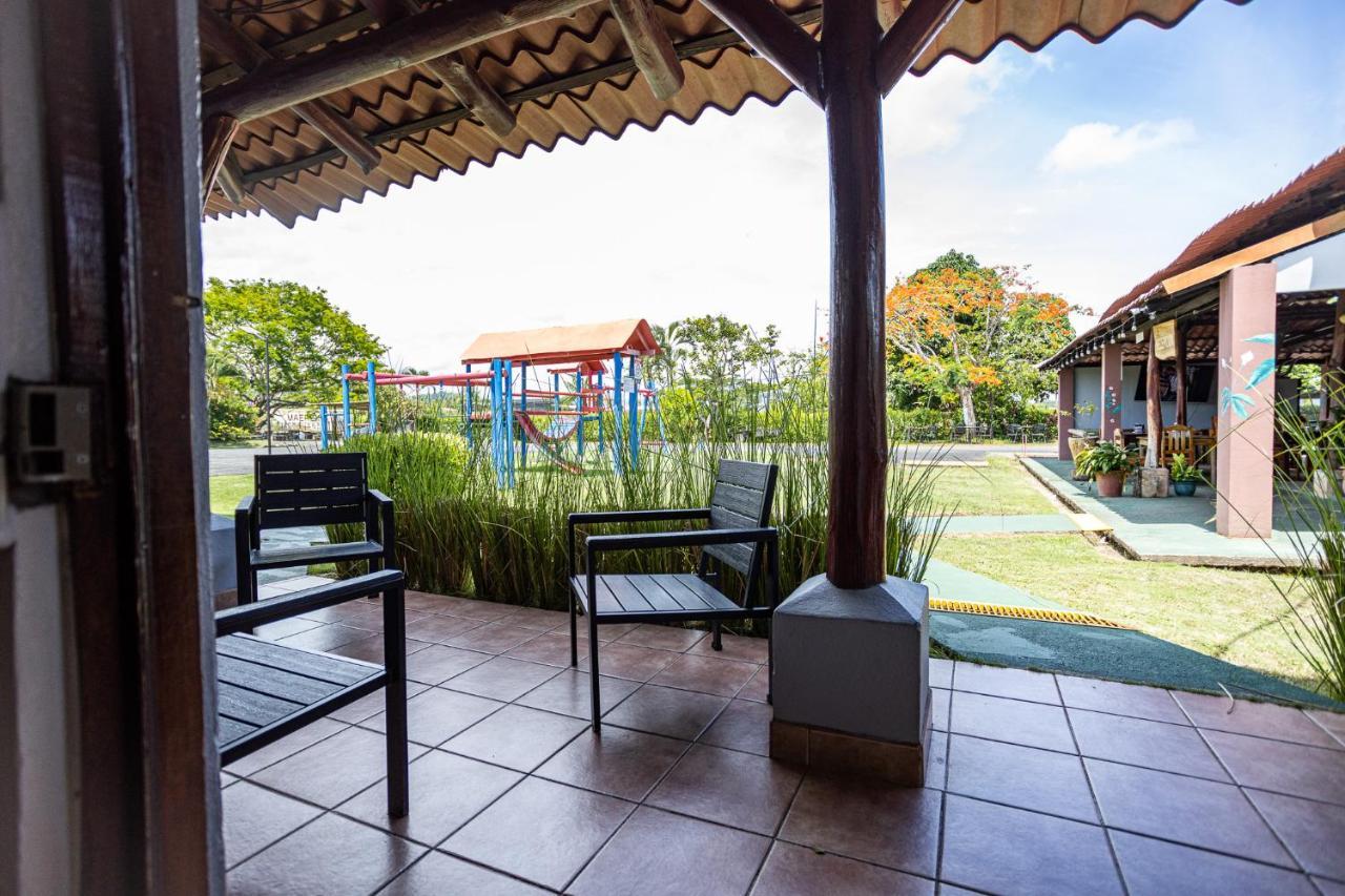 Hotel El Rancho Quepos Exterior photo